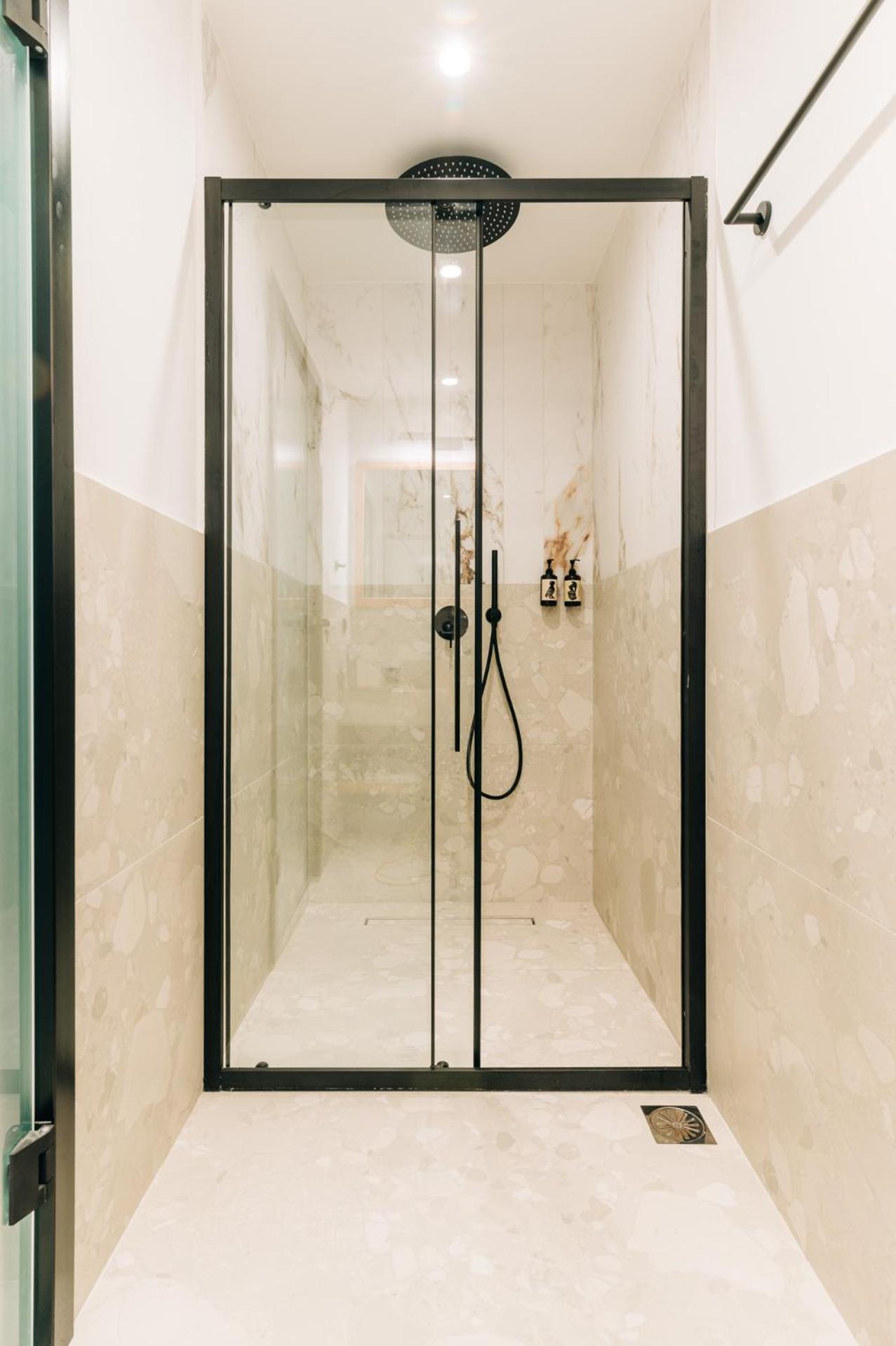 Athesense Suites Athens Exterior photo